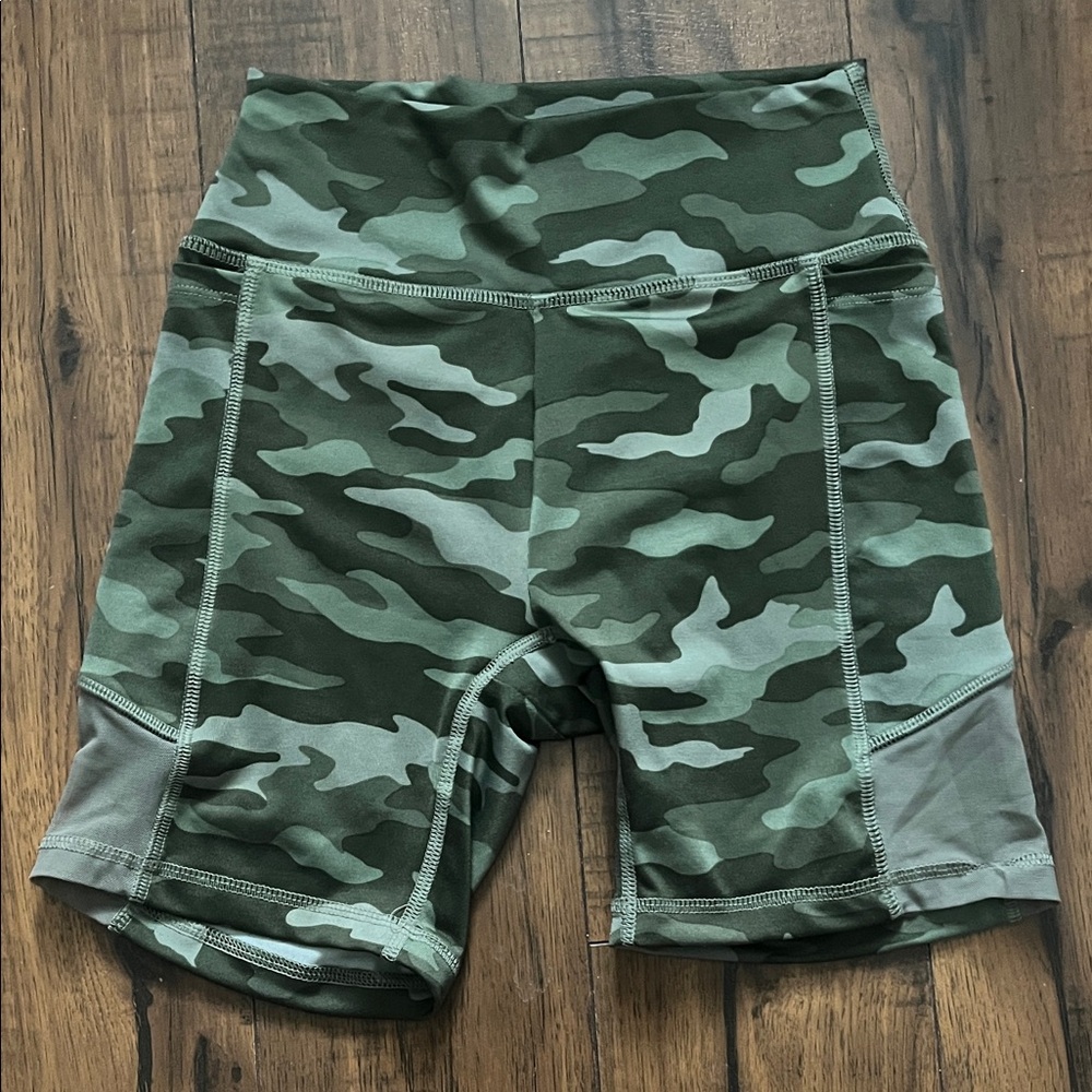 PINK Victoria's Secret Camo Bike Shorts